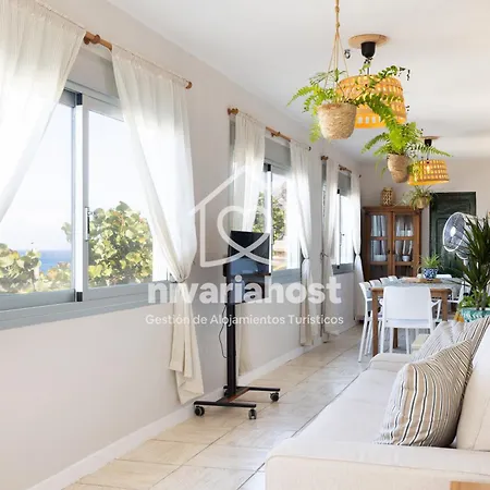 Ocean House El Pris, By Nivariahost Holiday home El Pris