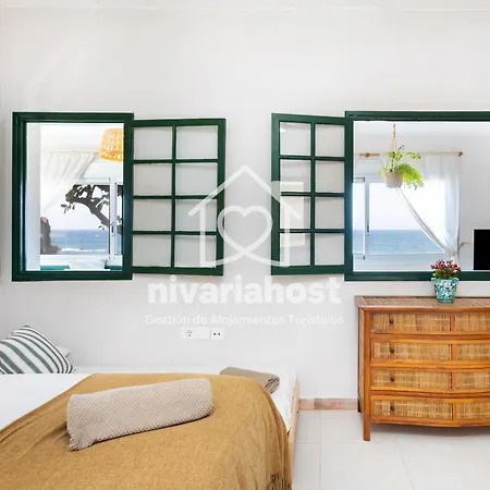 Ocean House El Pris, By Nivariahost Holiday home *